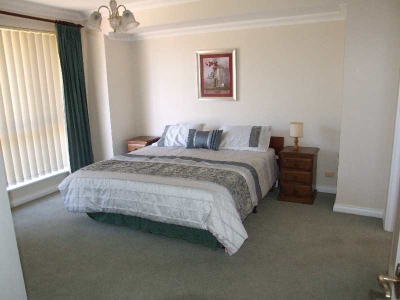 122 Lucy Victoria Ave, Australind WA 6233