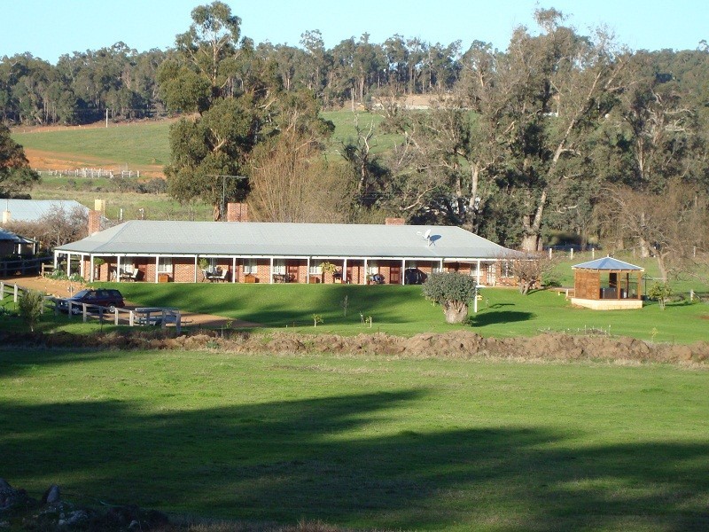 21066 South Western hwy, Mullalyup WA 6252