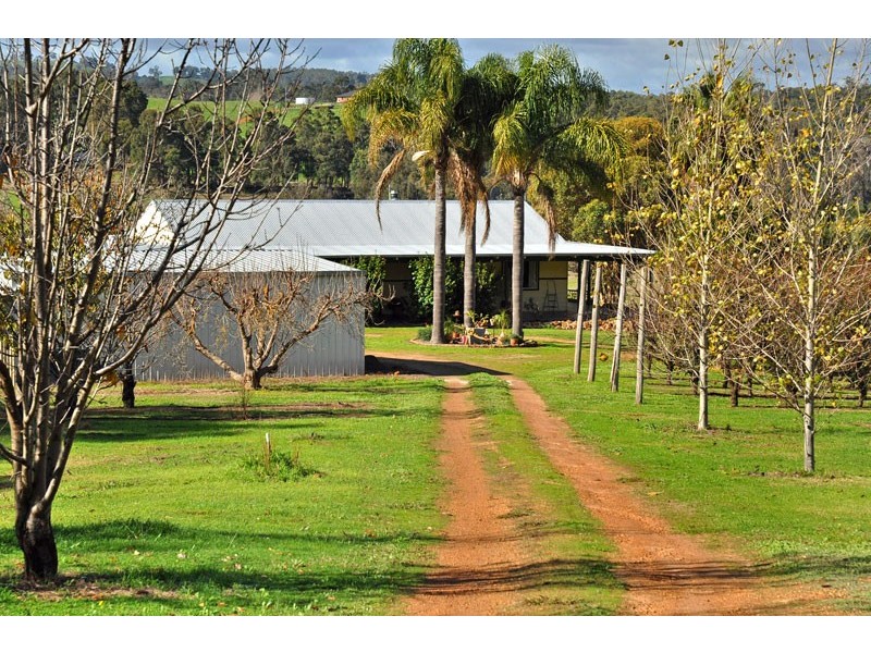 238 Wade Road, Brookhampton WA 6239