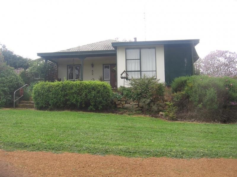 132 Lodge Rd, Boyup Brook WA 6244