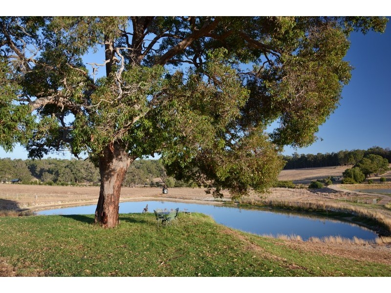 800 Mailman Road, Brazier WA 6251