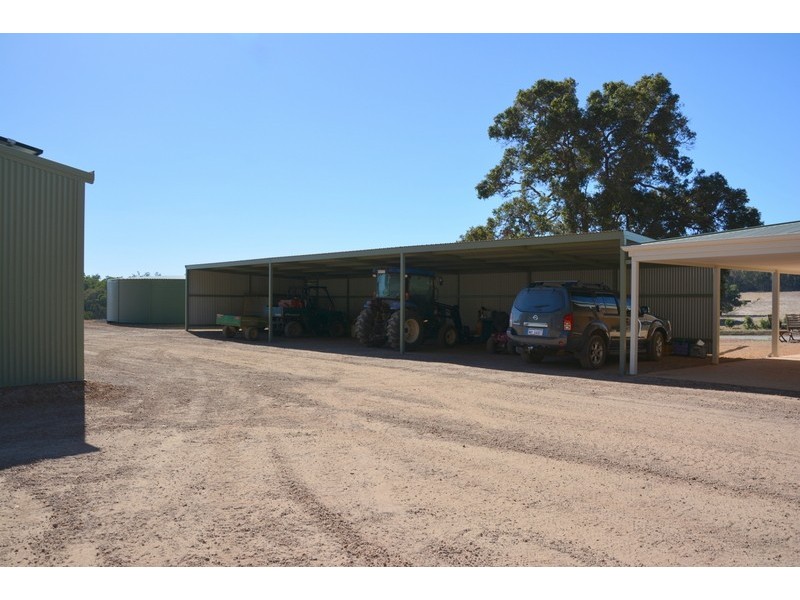 800 Mailman Road, Brazier WA 6251