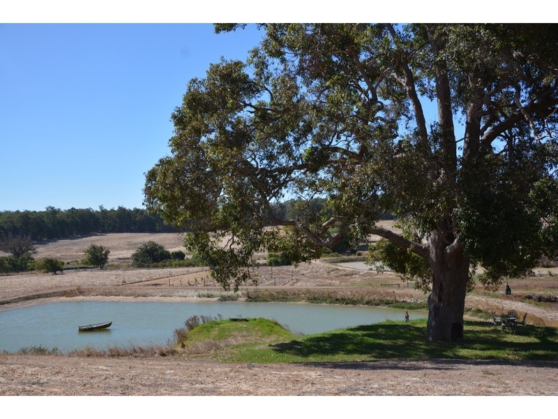 800 Mailman Road, Brazier WA 6251