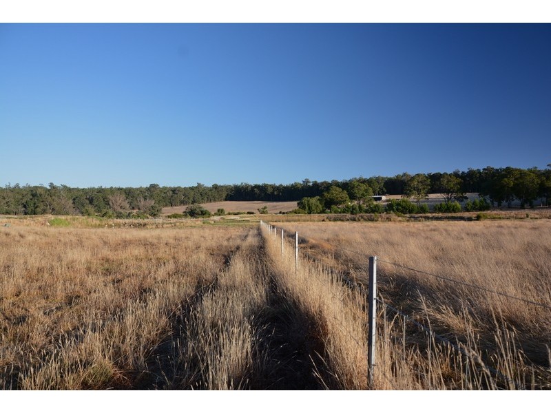 800 Mailman Road, Brazier WA 6251