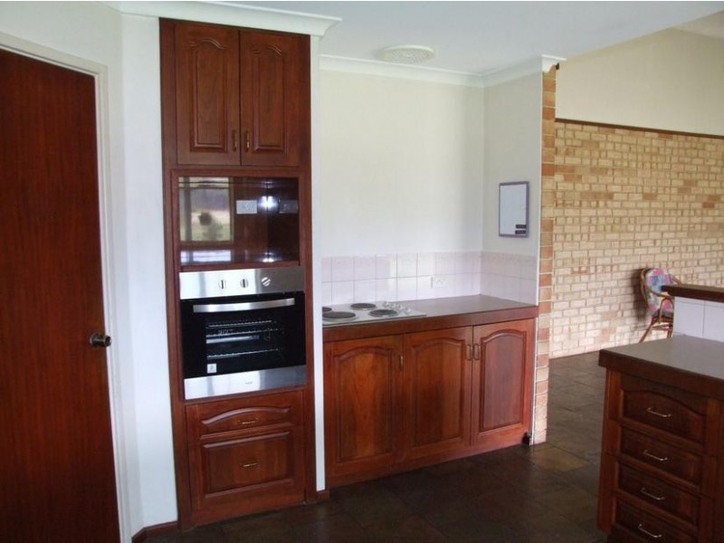 5 Hackett Road, Brookhampton WA 6239