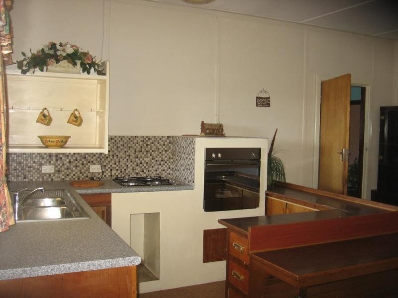 16 Barron Street, Boyup Brook WA 6244