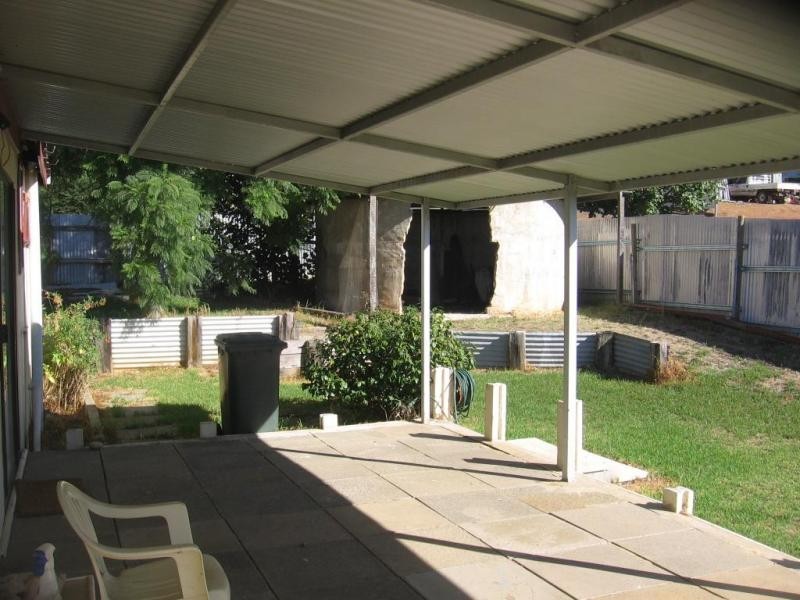 16 Barron Street, Boyup Brook WA 6244