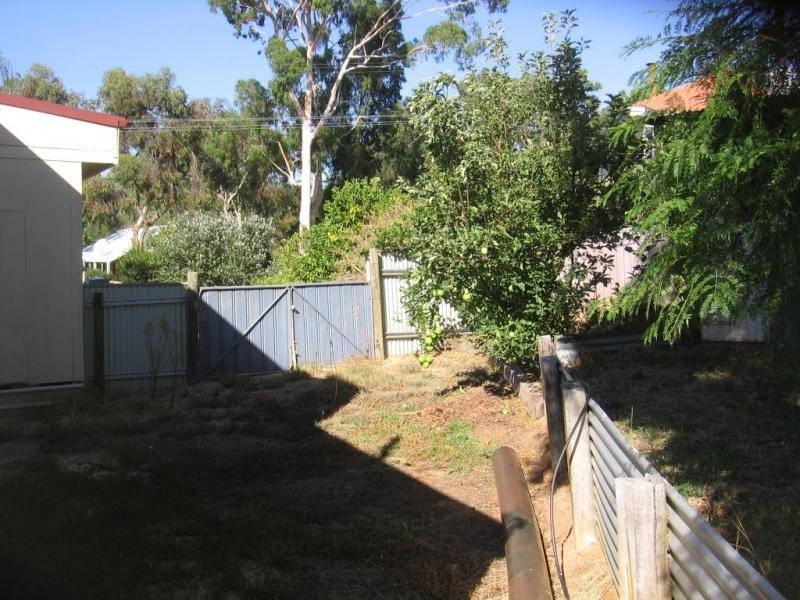 16 Barron Street, Boyup Brook WA 6244