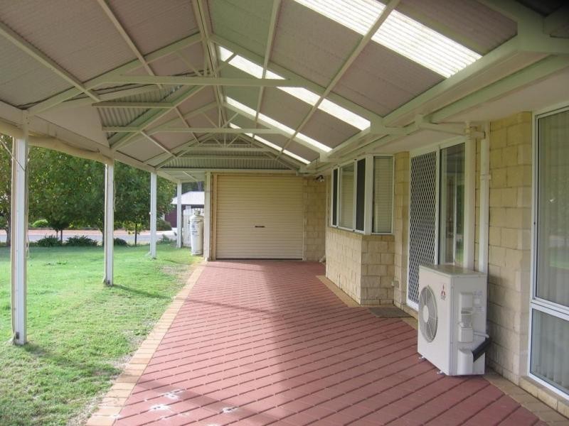 2 Leschenaultia Circle, Donnybrook WA 6239