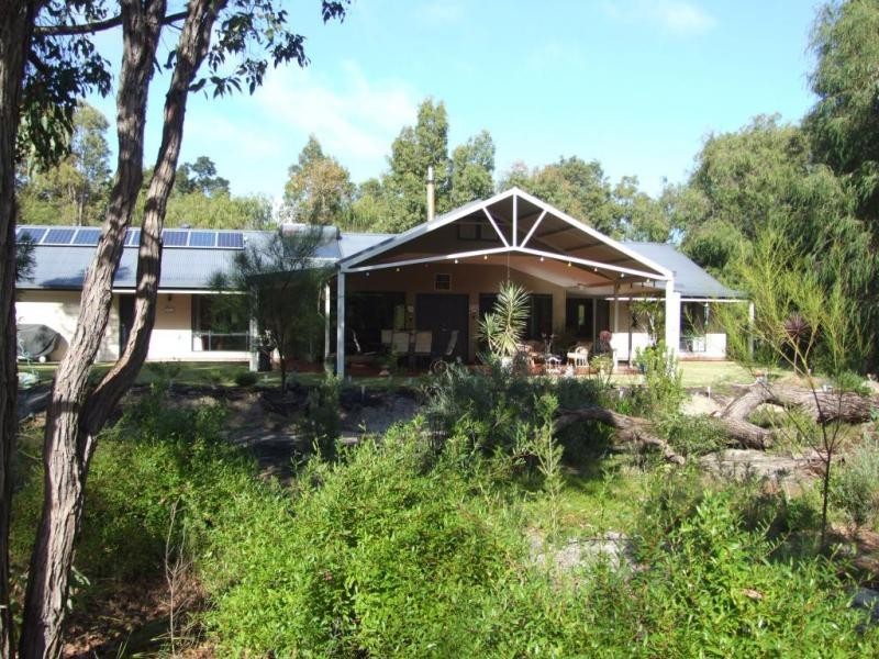 52 Armstrong Road, Boyanup WA 6237