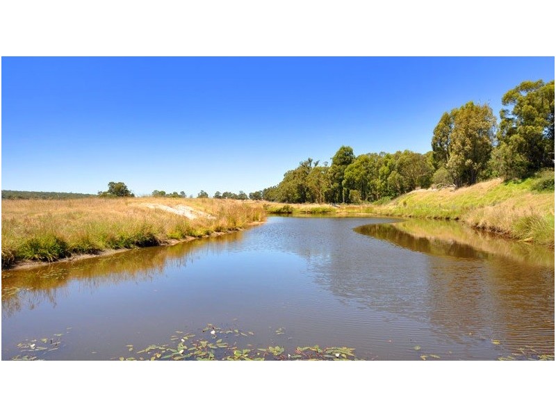 Lot 2,  Ravenscliffe Road, Kirup WA 6251