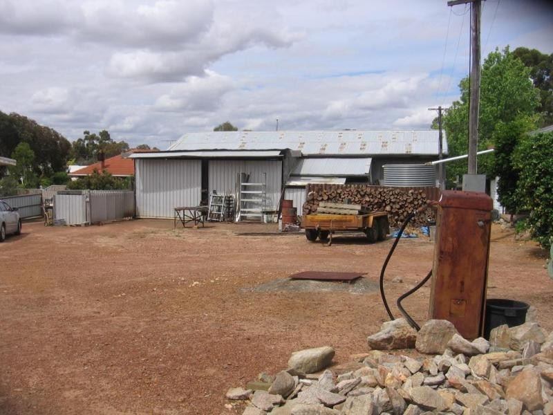 1 Barron Street, Boyup Brook WA 6244