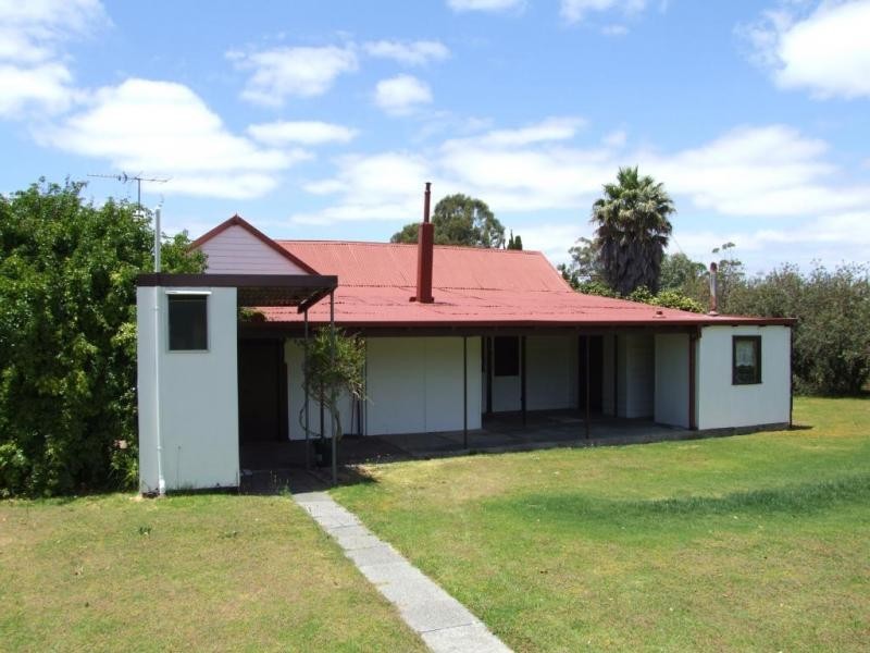 1 Station Street, Kirup WA 6251