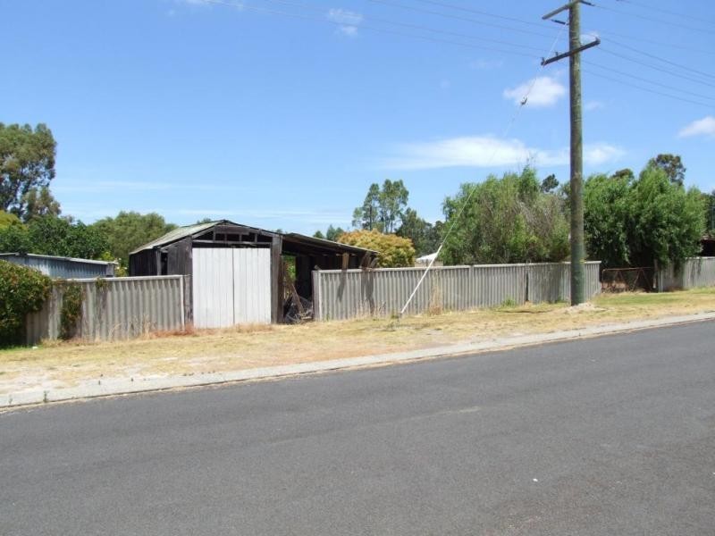 1 Station Street, Kirup WA 6251