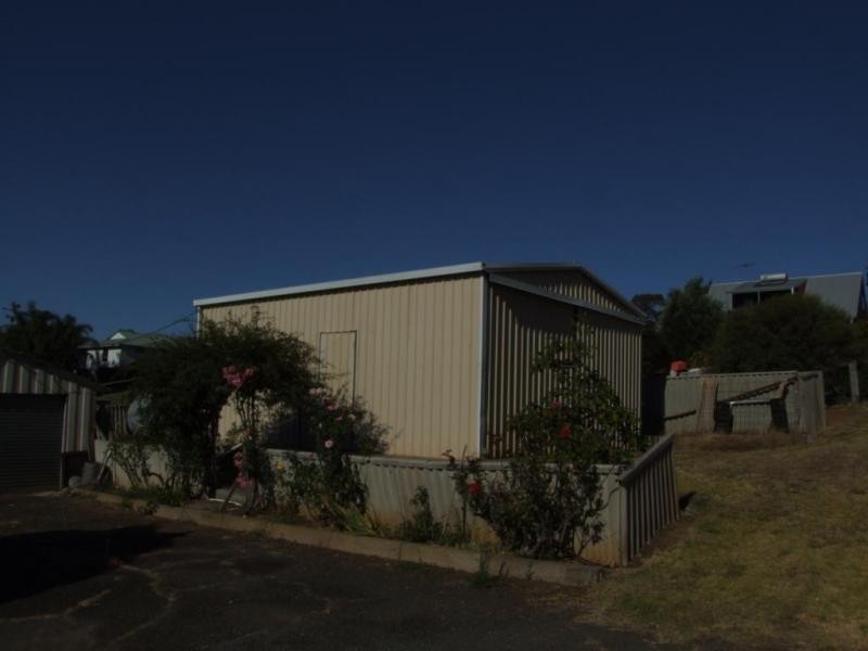 2 Middleton, Donnybrook WA 6239