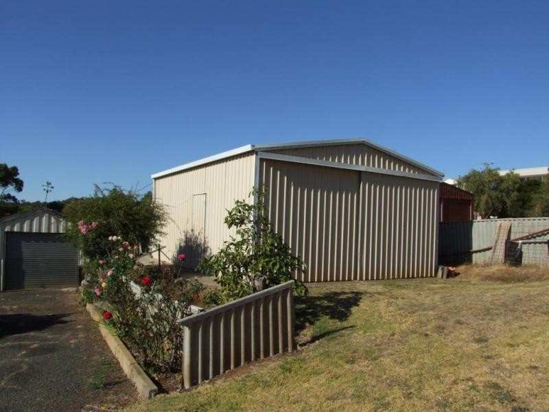 2 Middleton, Donnybrook WA 6239