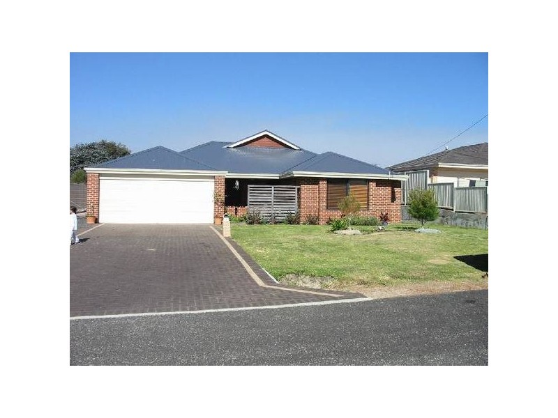 Cracknell Place, Donnybrook WA 6239