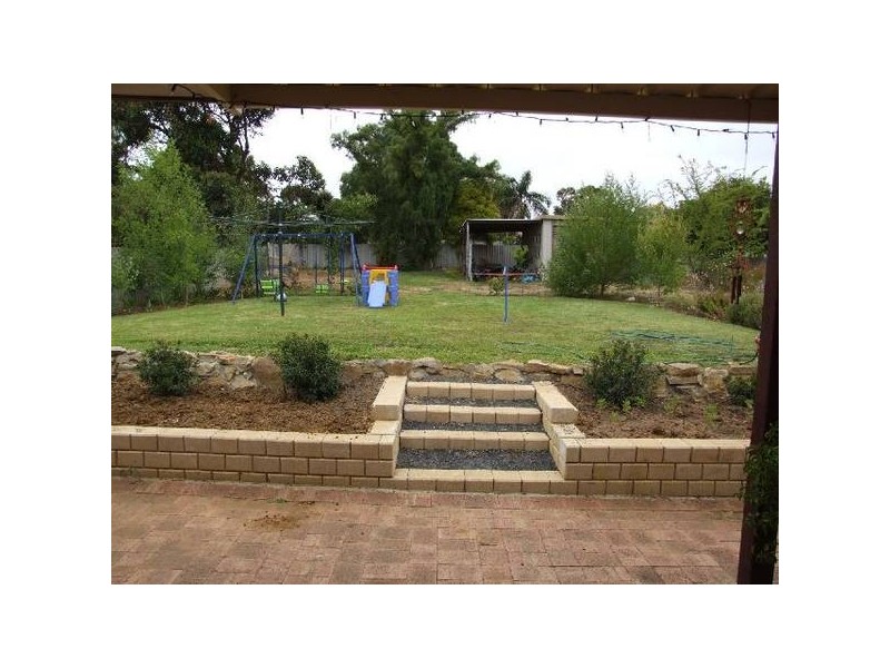 18 Thomson Street, Donnybrook WA 6239