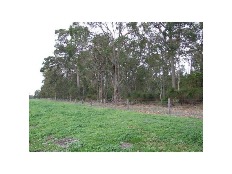 10 Cundinup Road, Kirup WA 6251