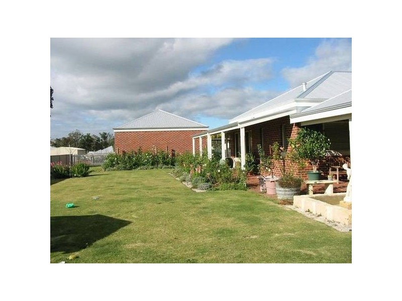 77 Leschenaultia Cirlce, Donnybrook WA 6239