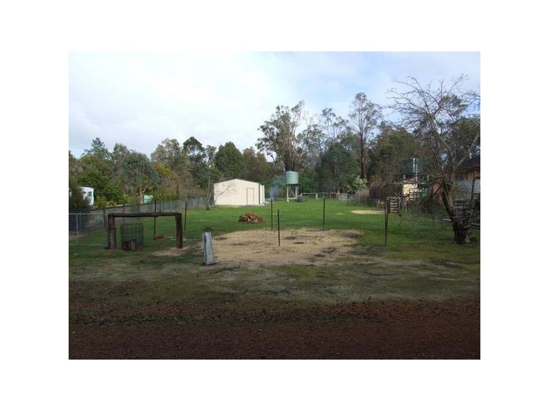 Giles Street, Wilga WA 6243