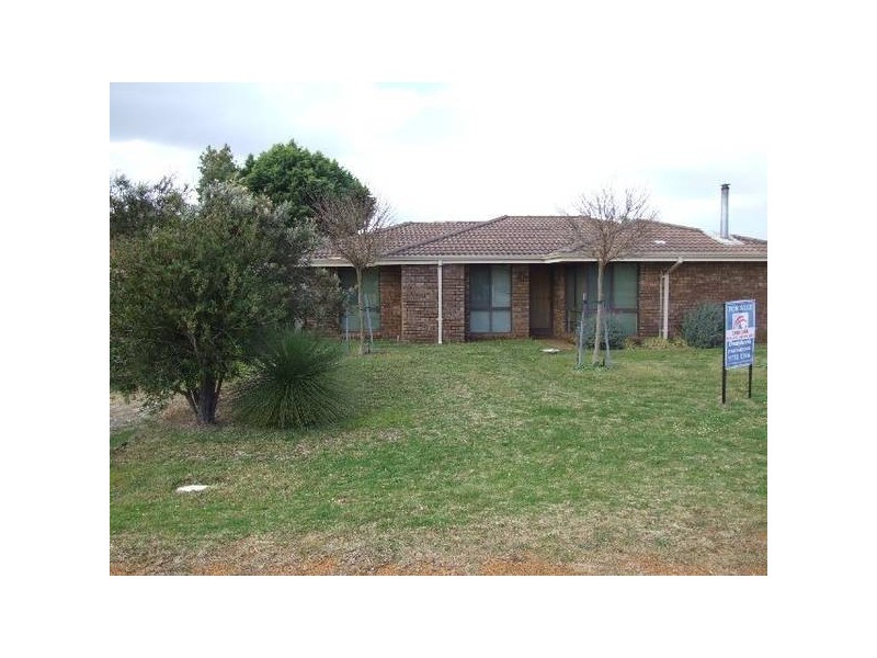 14 Padman St, Donnybrook WA 6239