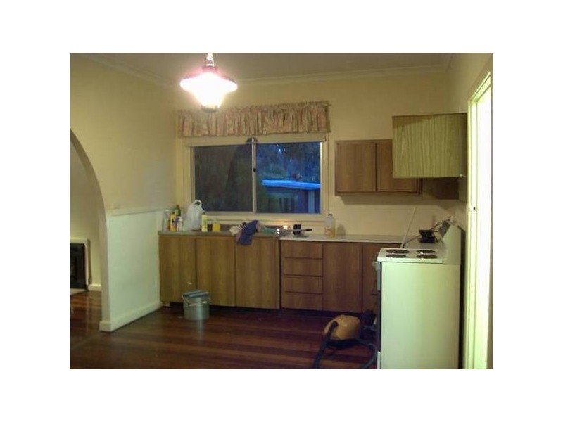 11 Thomson Street, Donnybrook WA 6239