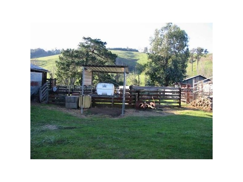2027 Boyup Brook Rd, Yabberup WA 6239