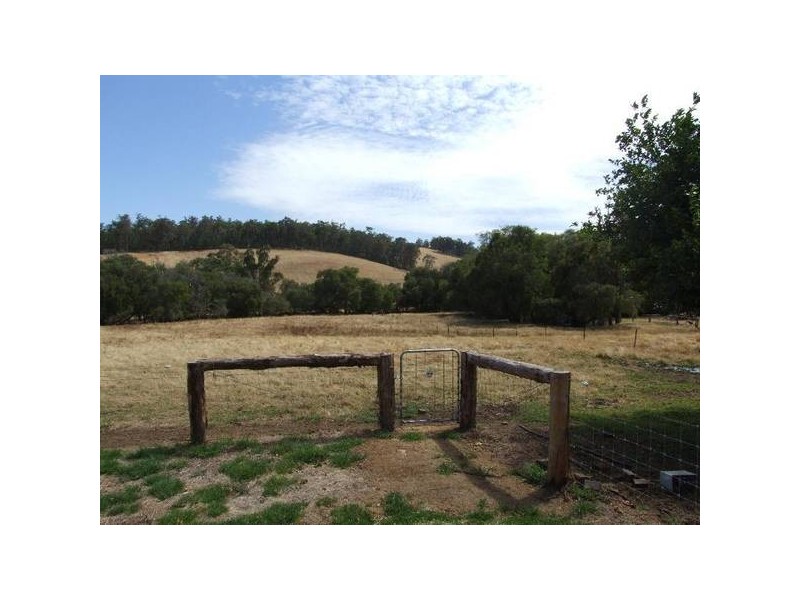 10 Joshua Creek Road, Boyanup WA 6237