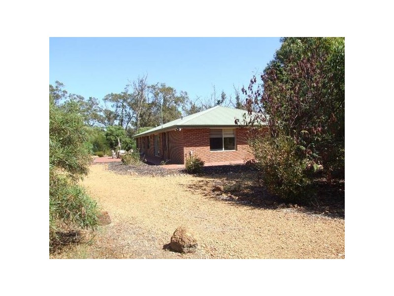 43 Charles, Donnybrook WA 6239