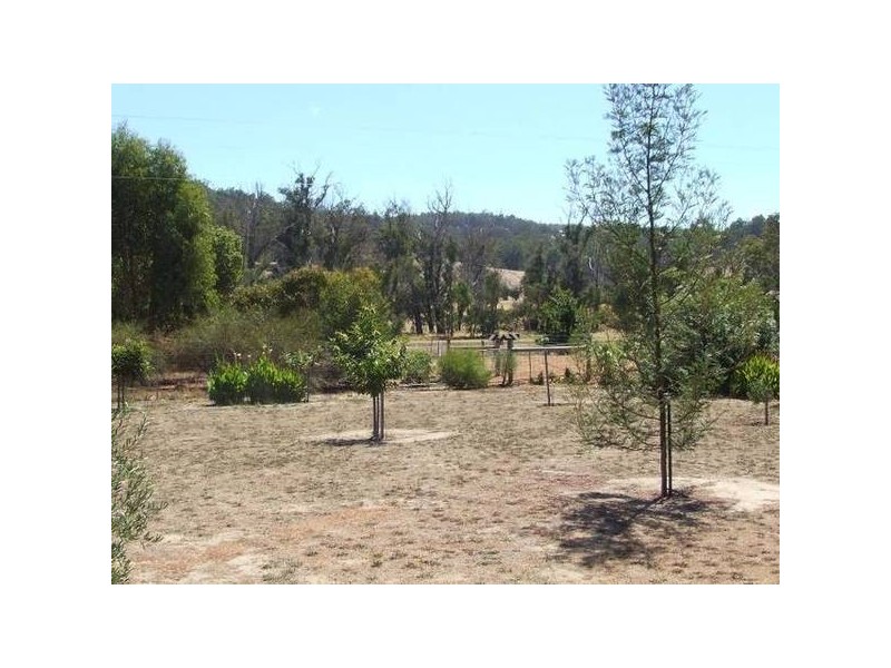 59 Jones St, Donnybrook WA 6239