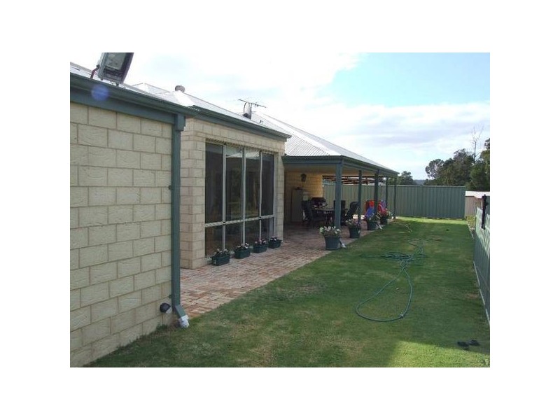 26 Leschenaultia Circle, Donnybrook WA 6239