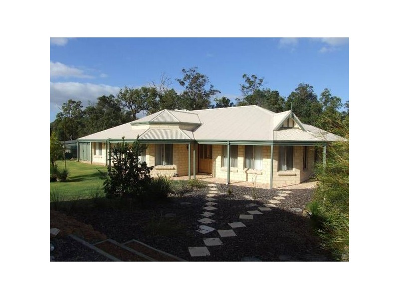 26 Leschenaultia Circle, Donnybrook WA 6239