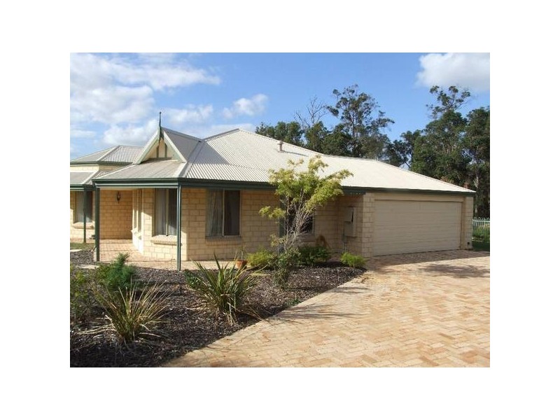 26 Leschenaultia Circle, Donnybrook WA 6239