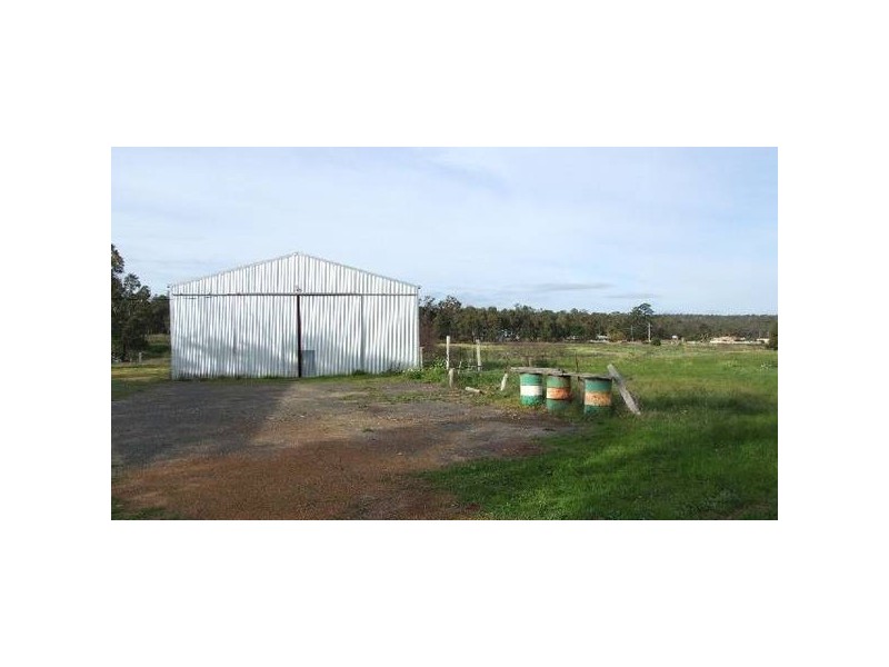 85 Castle, Kirup WA 6251