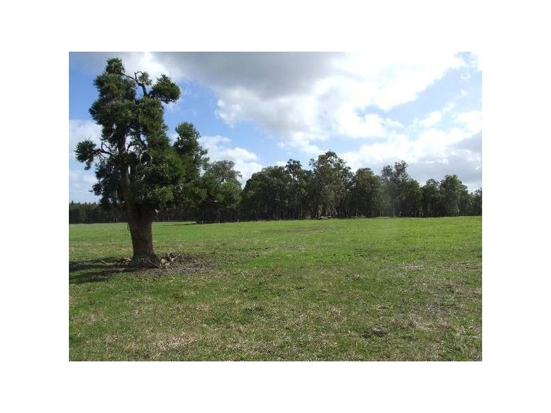 121 Upper Capel Rd, Donnybrook WA 6239