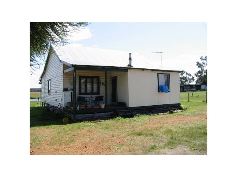 24 Cundinup-Kirup Rd, Kirup WA 6251