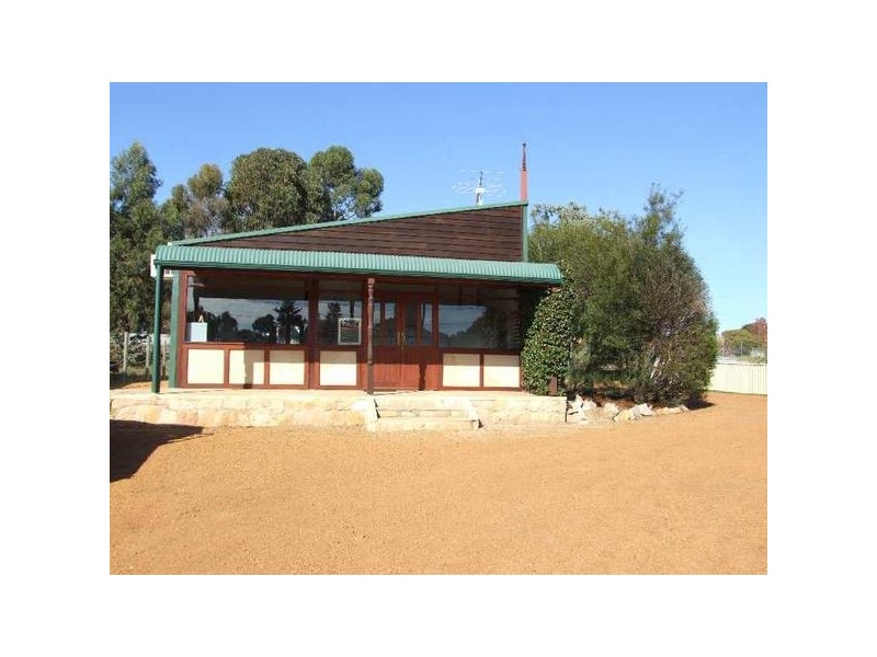 56 South West Highway, Donnybrook WA 6239