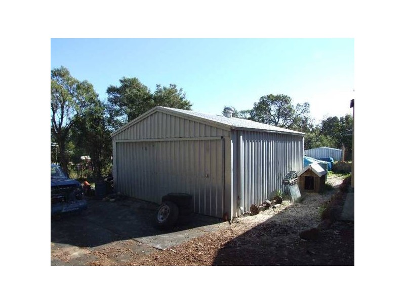 61 Armstrong Rd, Boyanup WA 6237