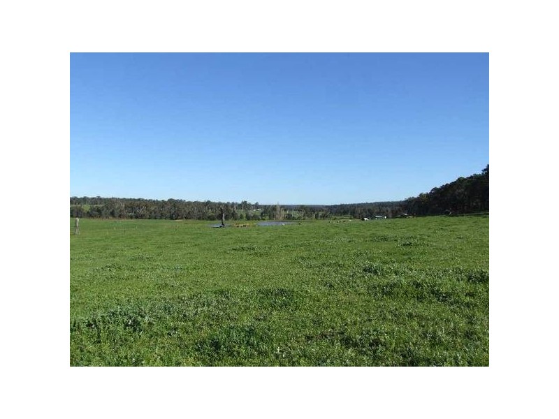 74 Goodwood Rd, Donnybrook WA 6239