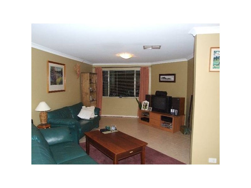 33 Balliol Ct, College Grove WA 6230