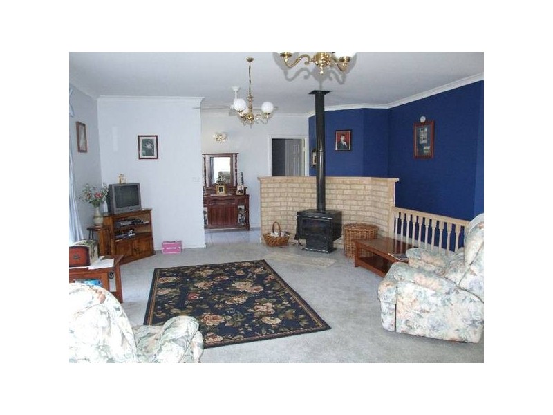 10 Marmion Street, Donnybrook WA 6239