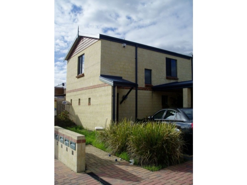 1/292 Harborne Street, Glendalough WA 6016
