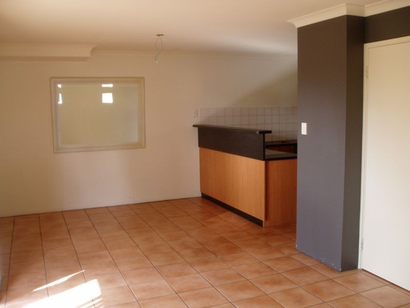 1/292 Harborne Street, Glendalough WA 6016