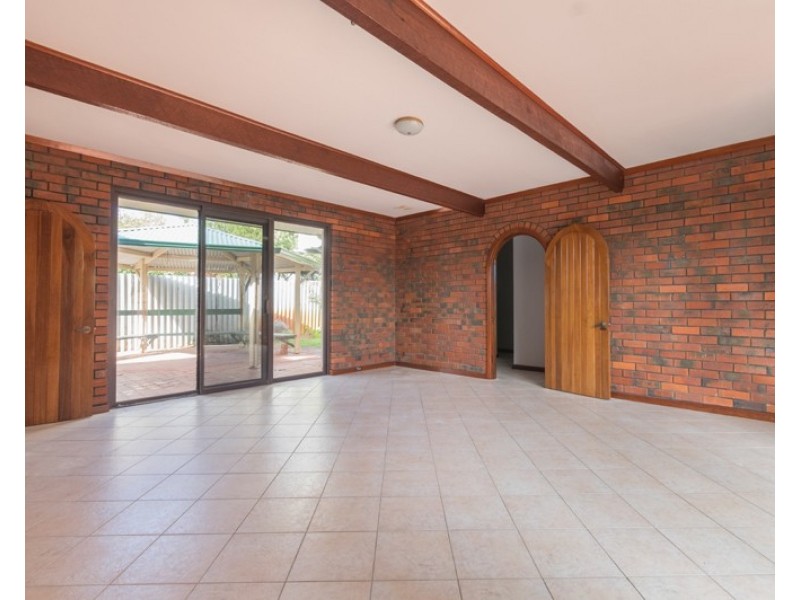 46 Dempster Road, Karrinyup WA 6018