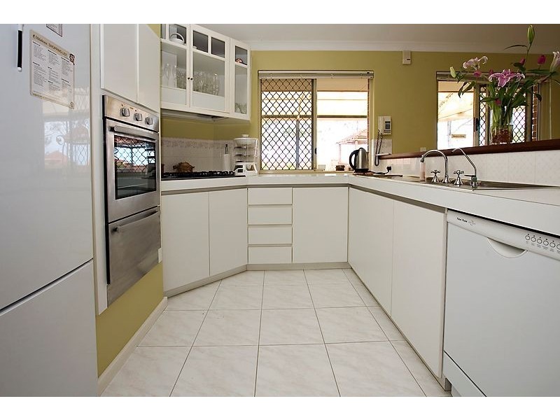 1 Ketch Close, Ocean Reef WA 6027