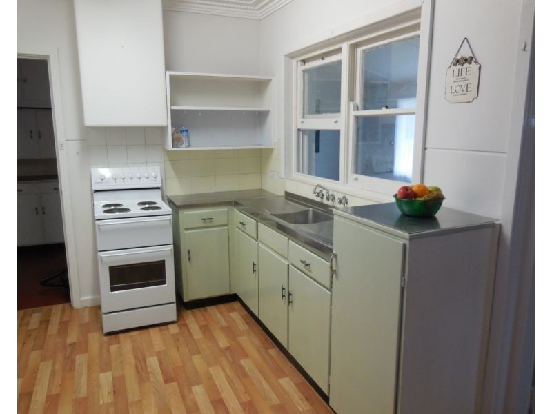 5 Roebuck Street, Innaloo WA 6018