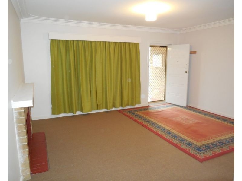 5 Roebuck Street, Innaloo WA 6018