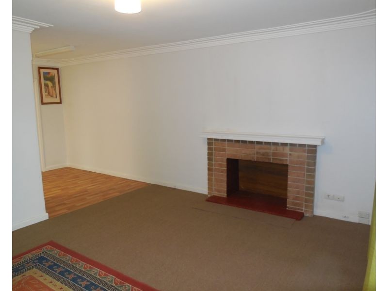 5 Roebuck Street, Innaloo WA 6018