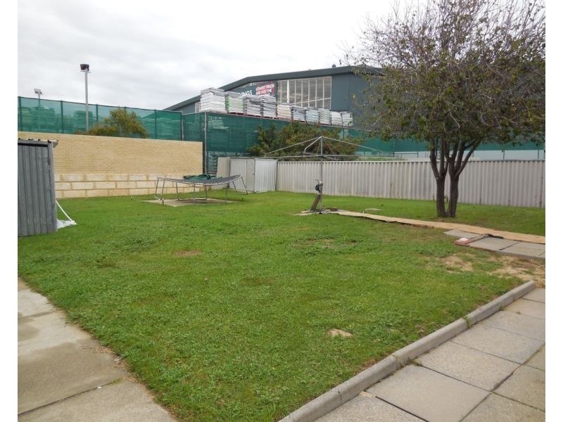 5 Roebuck Street, Innaloo WA 6018